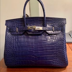 Teddy Blake Caty Handbag Sz 14- Used in excellent condition.